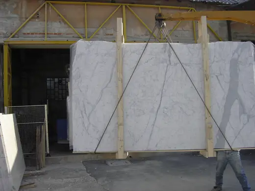 Statuarietto marble slab surface – Marmi di Carrara – grey, charcoal (44)
