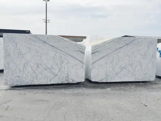Statuarietto marble slab surface – Marmi di Carrara – light grey, white (7)