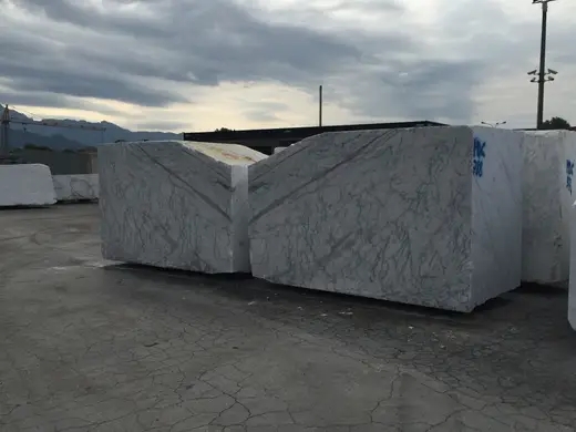 Statuarietto marble slab surface – Marmi di Carrara – charcoal, grey (9)