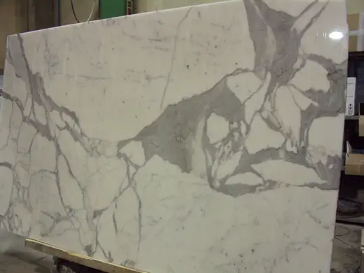 Statuario marmo, superficie di lastra – Marmi di Carrara – grigio, beige (23)