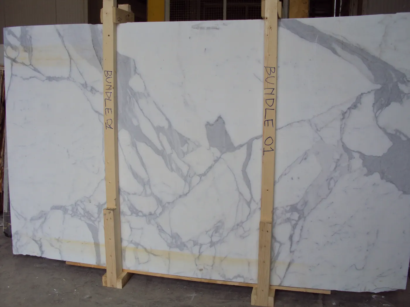 Statuario mármol, superficie de losa – Marmi di Carrara – gris, gris claro (25)