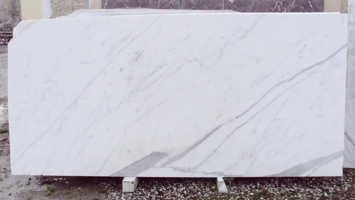 Statuario mármol, superficie de losa – Marmi di Carrara – marfil, blanco (67)