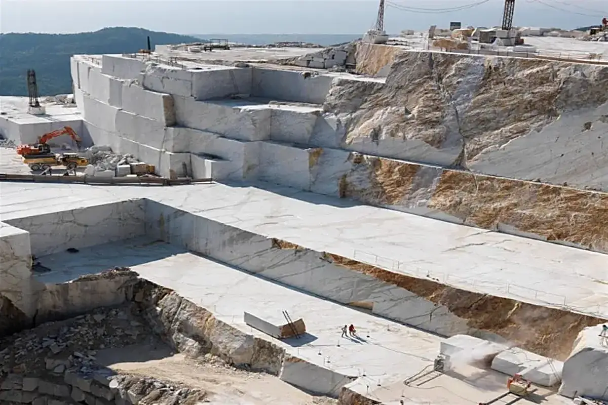 Statuario Extra Marmor, Plattenoberfläche – Marmi di Carrara – grau, elfenbein (72)