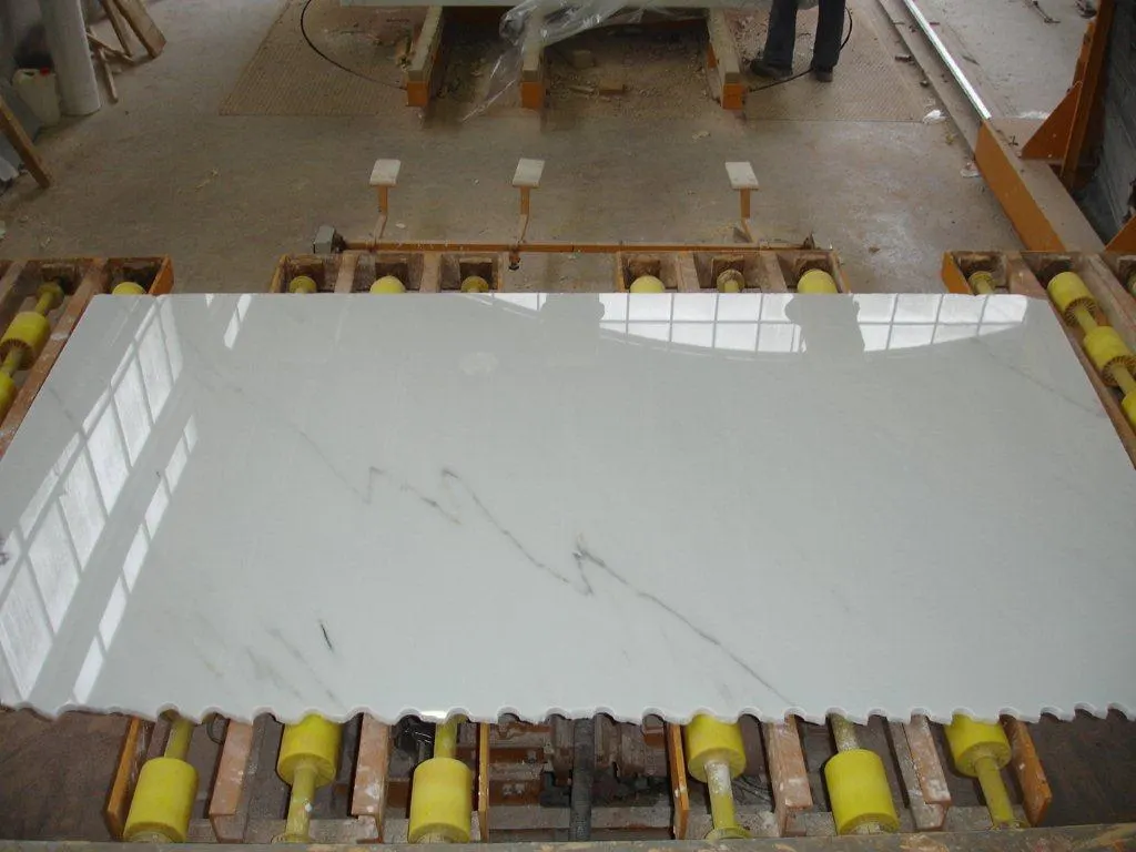 White Select Marmor, Plattenoberfläche – Marmi di Carrara – hellgrau, anthrazit (3)